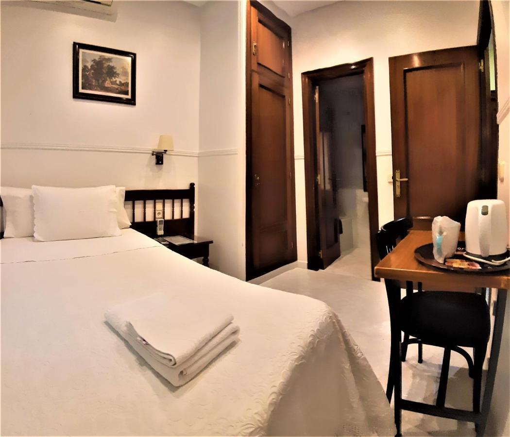 Hostal Dulcinea Madrid Exteriér fotografie