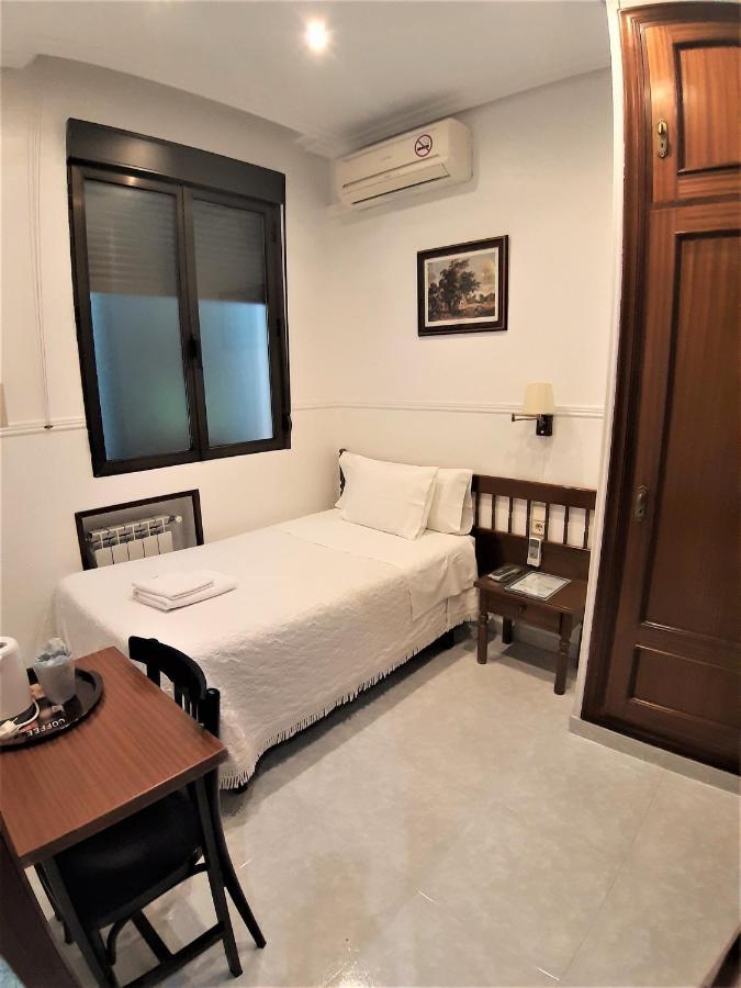 Hostal Dulcinea Madrid Exteriér fotografie