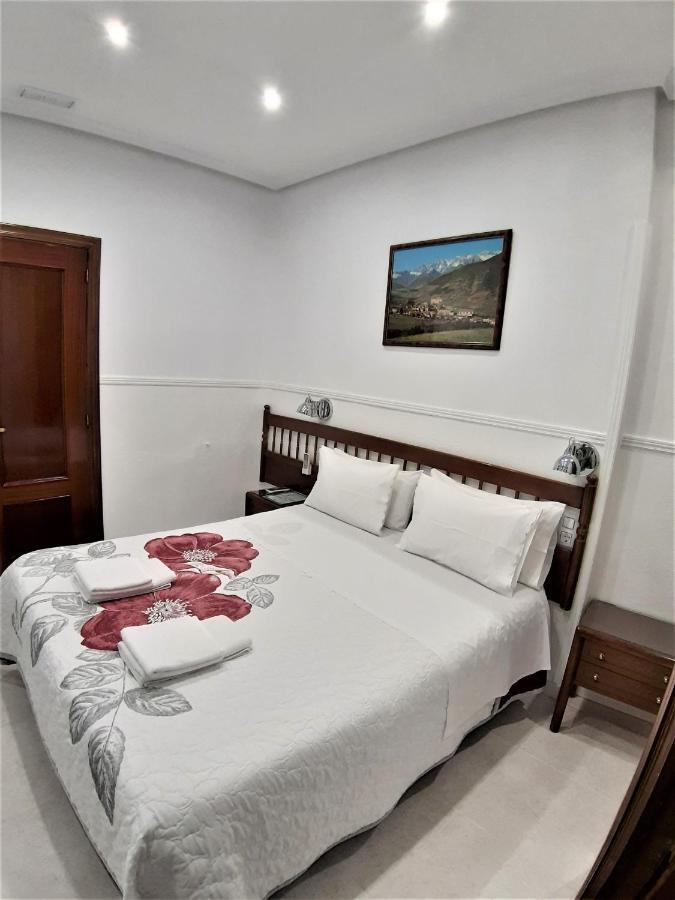 Hostal Dulcinea Madrid Exteriér fotografie