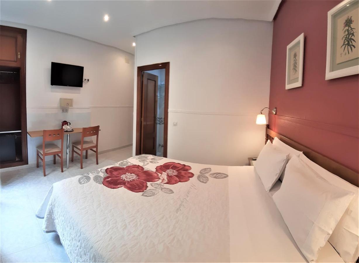 Hostal Dulcinea Madrid Exteriér fotografie