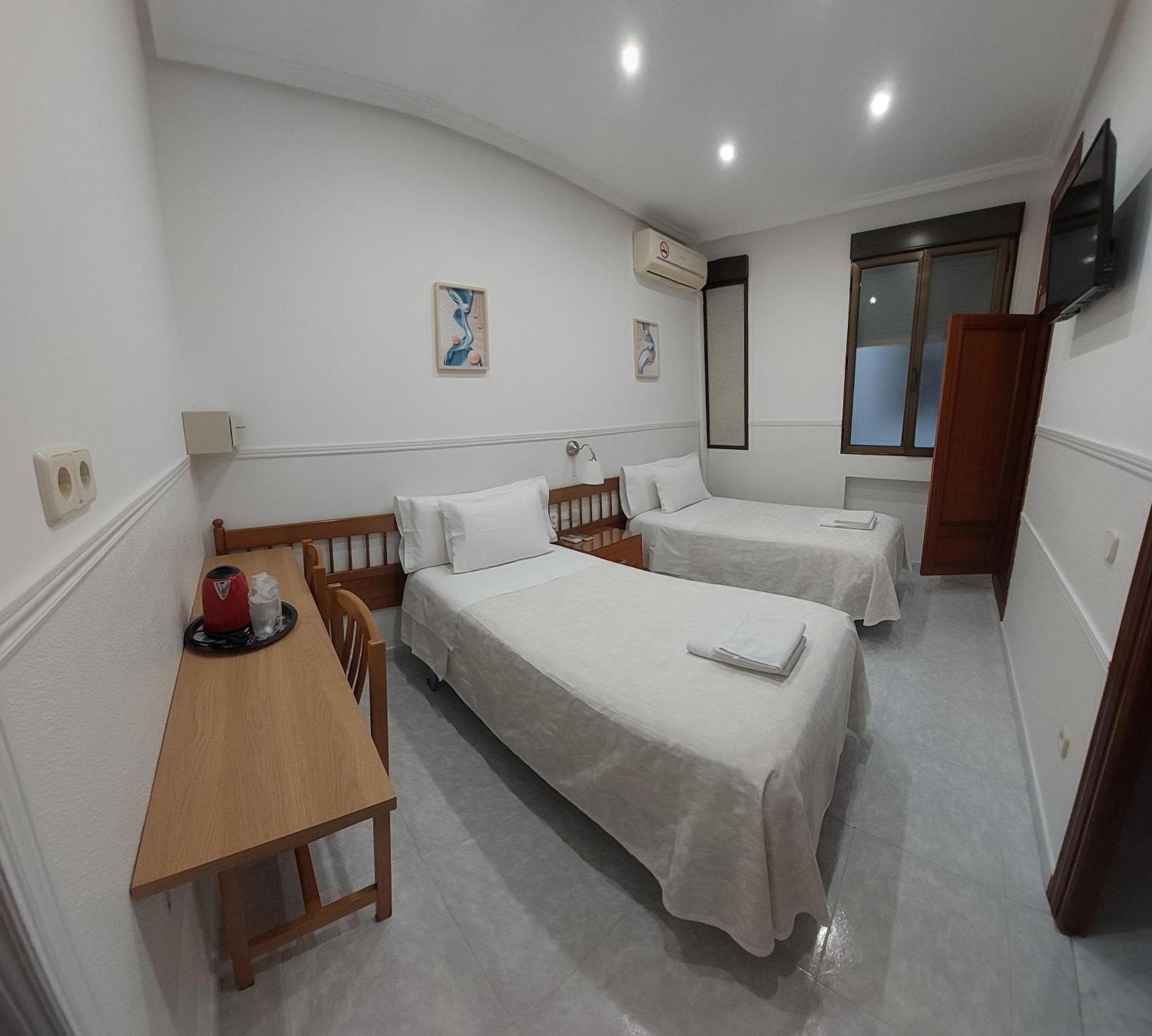 Hostal Dulcinea Madrid Exteriér fotografie