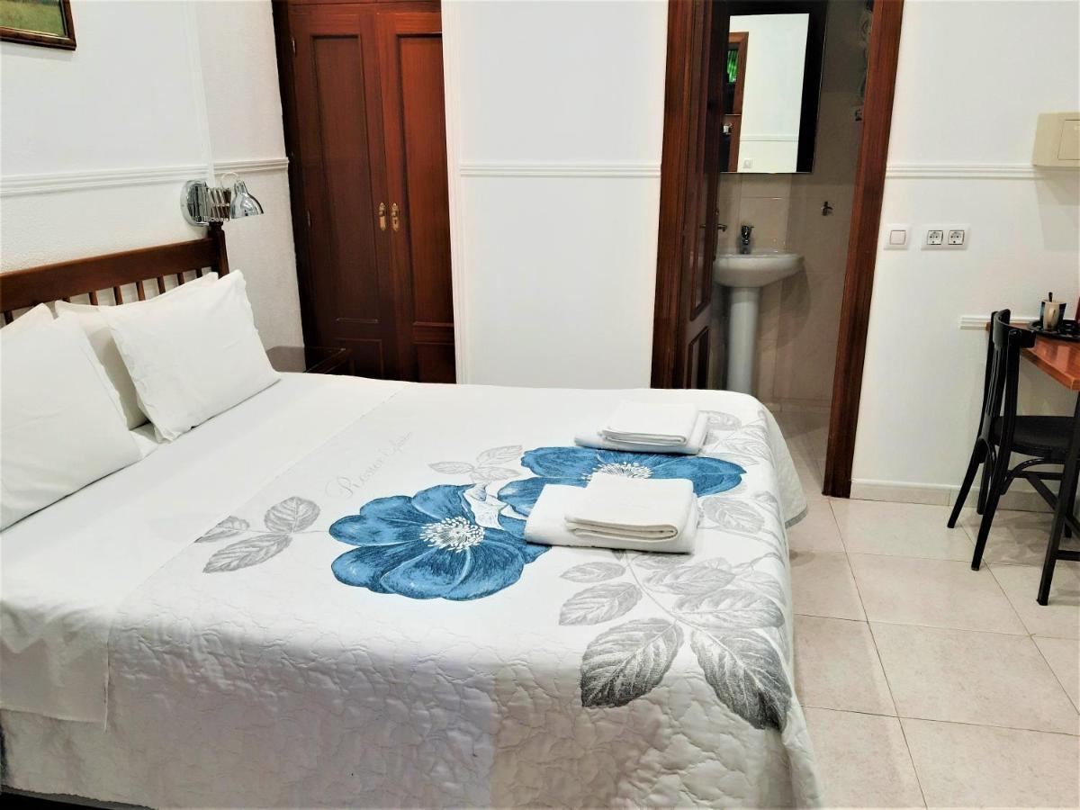 Hostal Dulcinea Madrid Exteriér fotografie